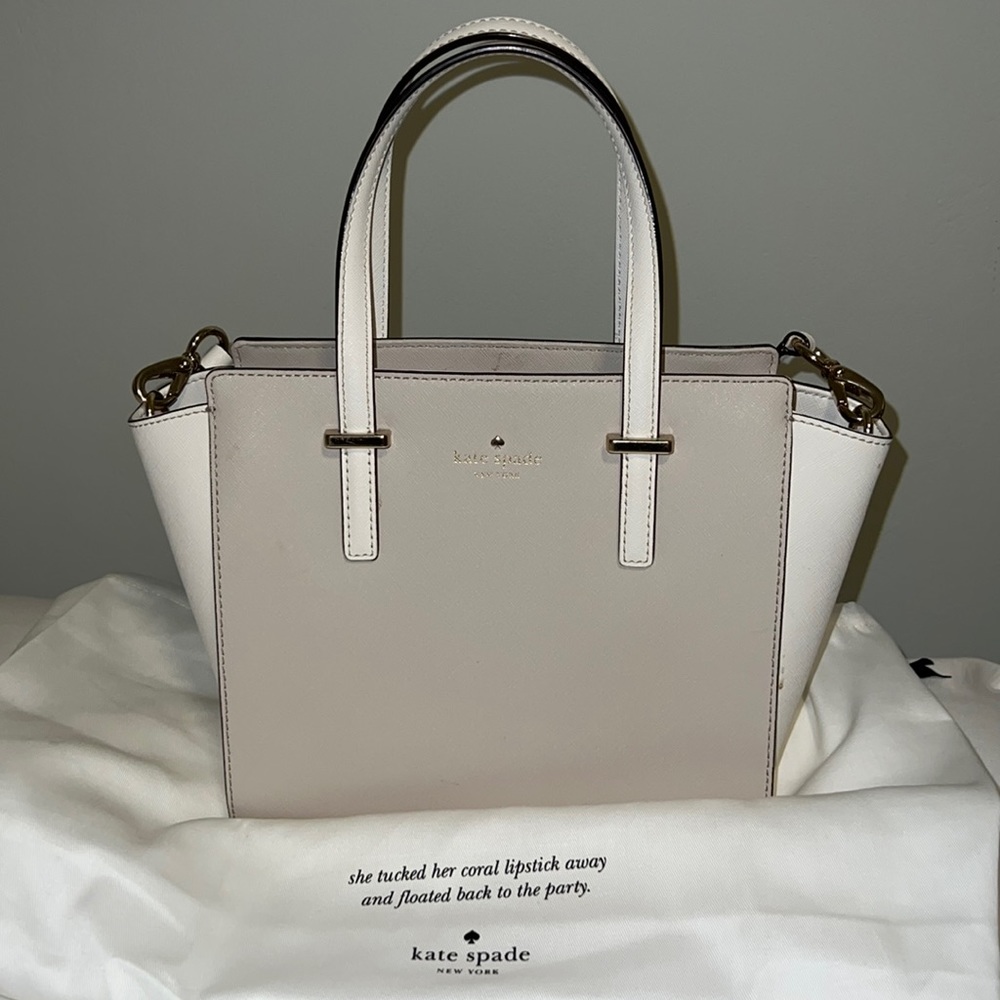 KATE SPADE adorable beige and white purse